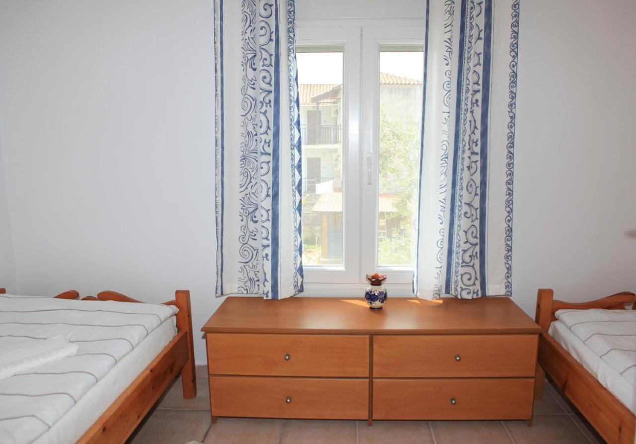 O Pyrgos Accommodations Panormos  外观 照片