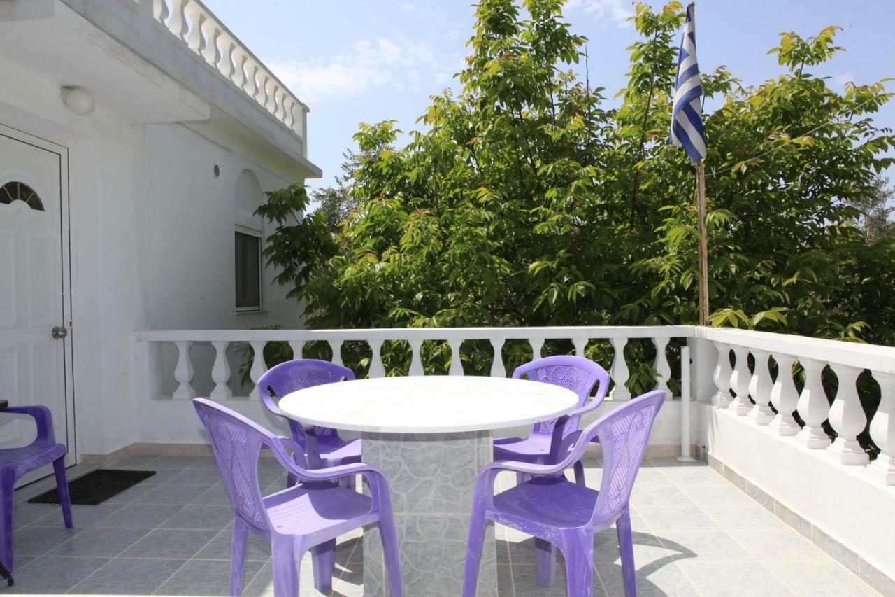 O Pyrgos Accommodations Panormos  外观 照片