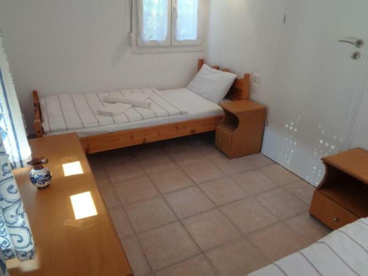 O Pyrgos Accommodations Panormos  外观 照片