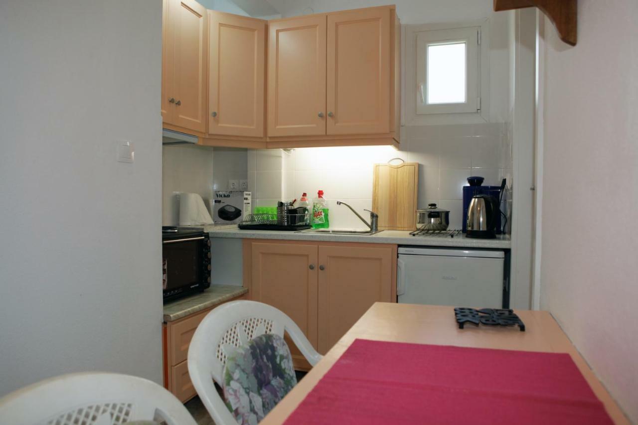 O Pyrgos Accommodations Panormos  外观 照片