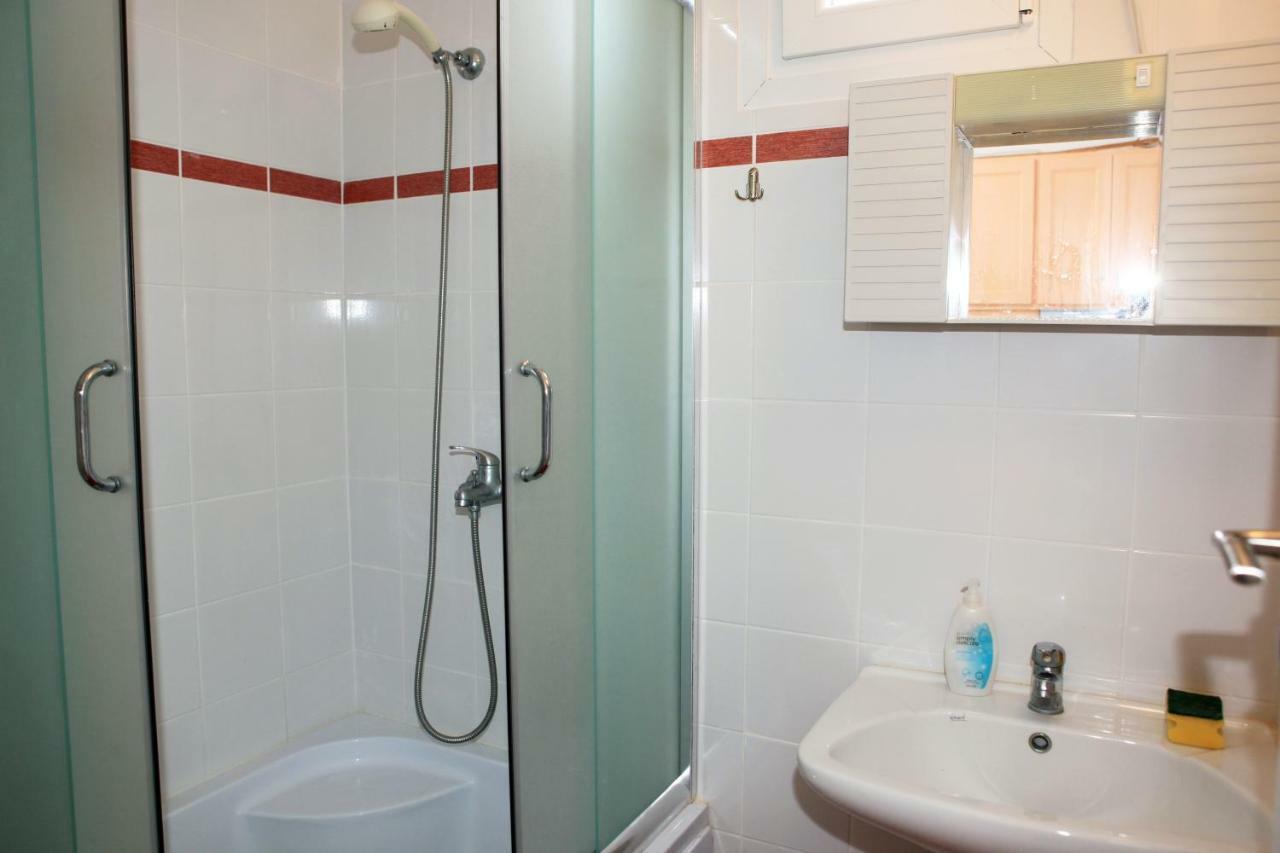 O Pyrgos Accommodations Panormos  外观 照片